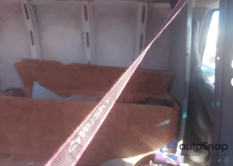 2005 Chevrolet Express z USA, uszkodzony, nr VIN 1GCHG35U151121293